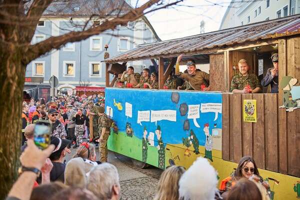 fasching-laufen-23-02-21-16-37-22