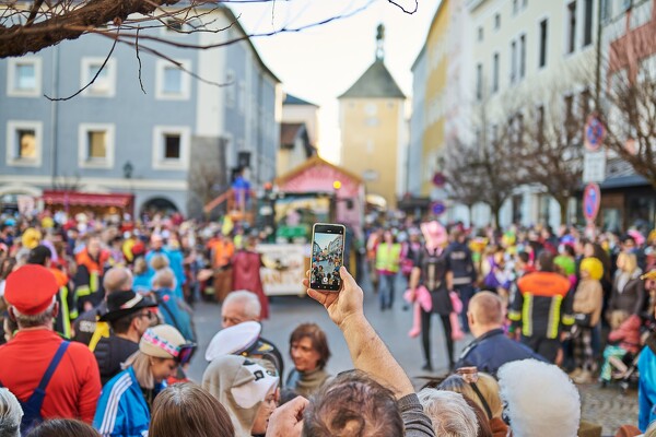 fasching-laufen-23-02-21-16-31-20