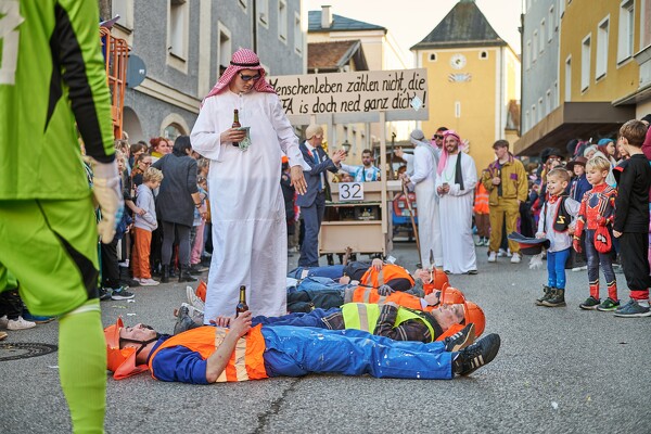 fasching-laufen-23-02-21-16-24-20