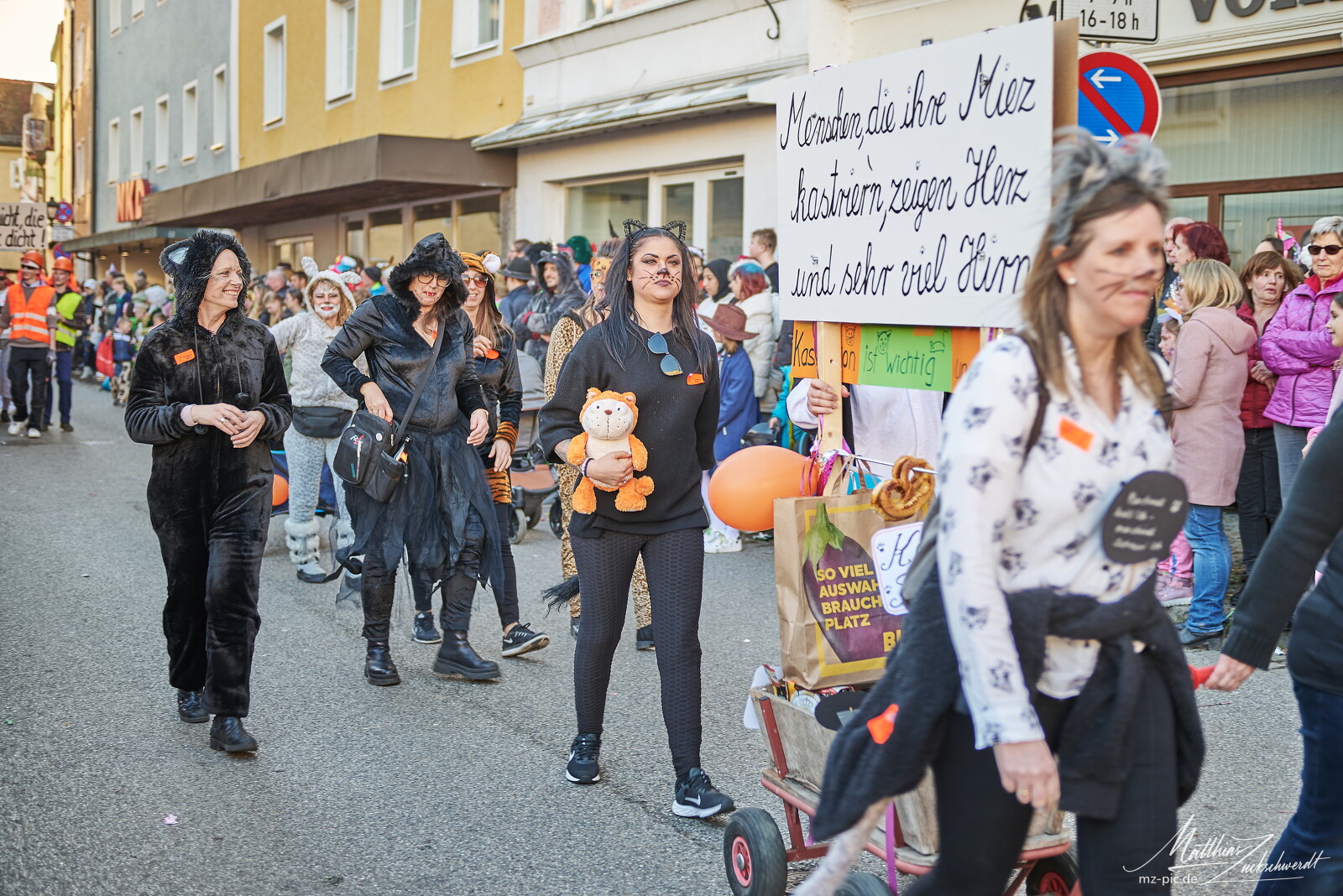 fasching-laufen-23-02-21-16-22-31.jpg