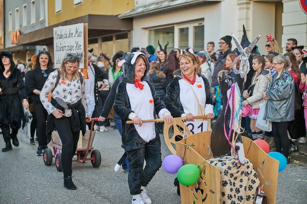 fasching-laufen-23-02-21-16-22-27