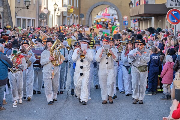 fasching-laufen-23-02-21-15-28-43