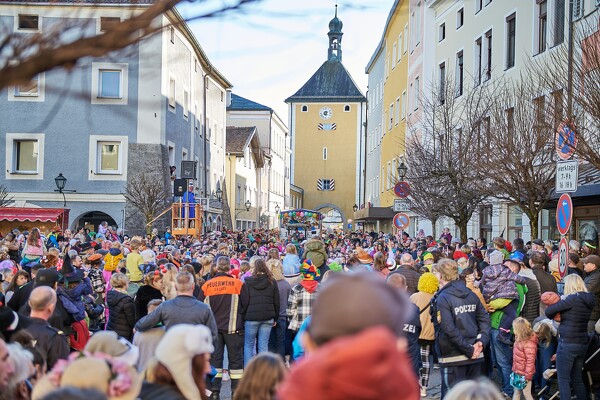 fasching-laufen-23-02-21-15-24-06