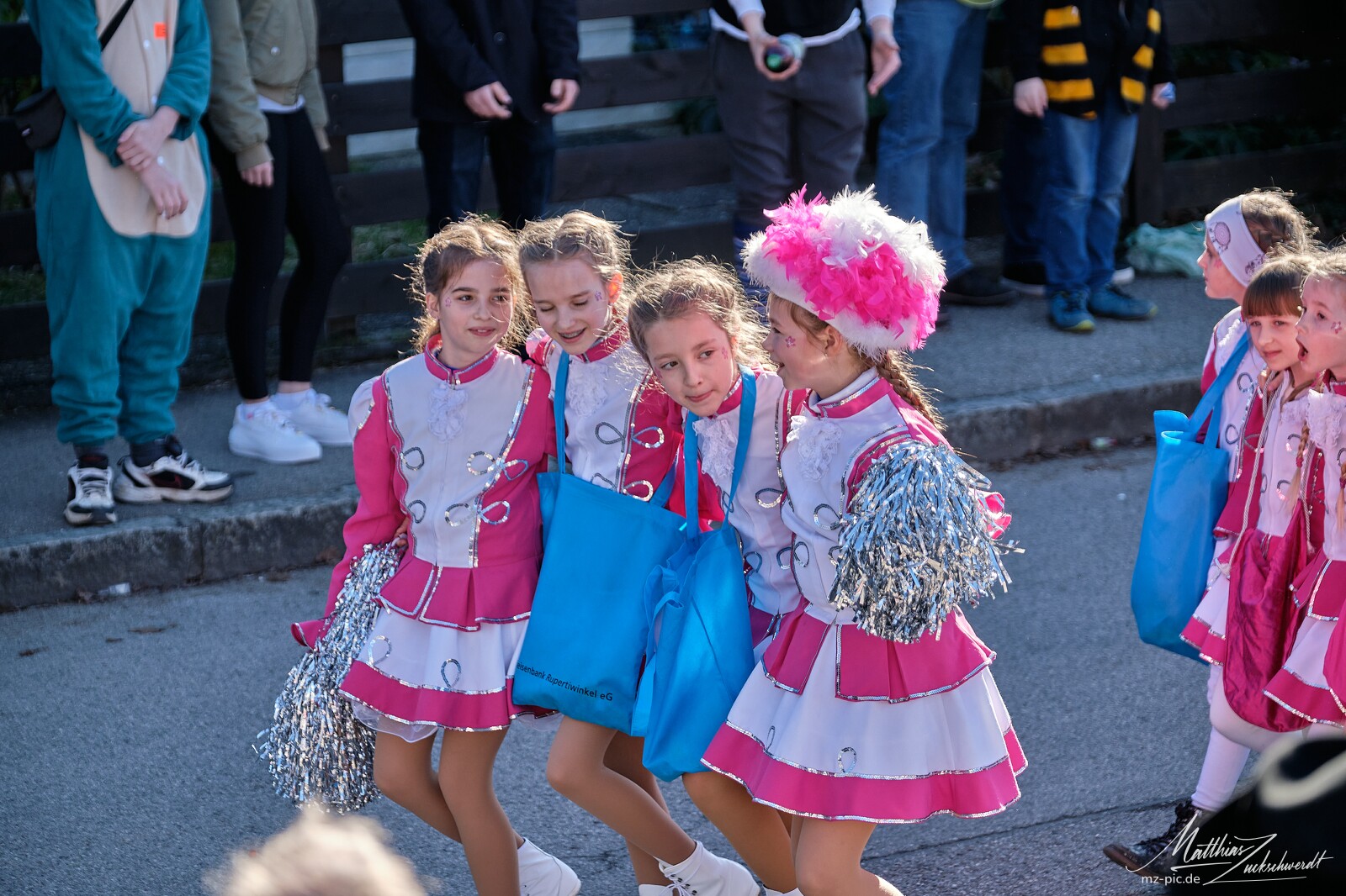 fasching-laufen-23-02-21-14-43-12.jpg