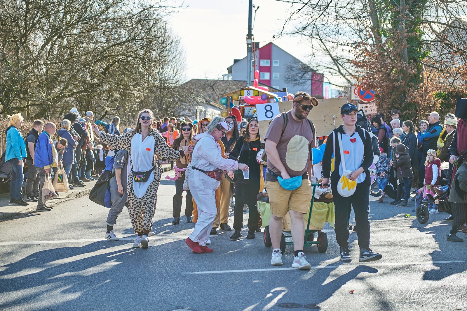 fasching-laufen-23-02-21-14-29-37.jpg