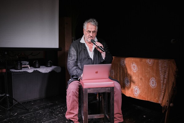 zf56-22-10-26-21-34-03