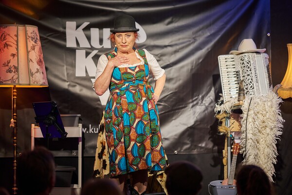 cr-23-03-30-19-37-43