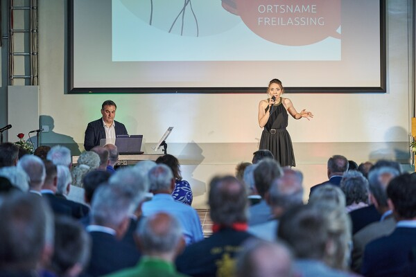 f100-23-06-30-18-05-56