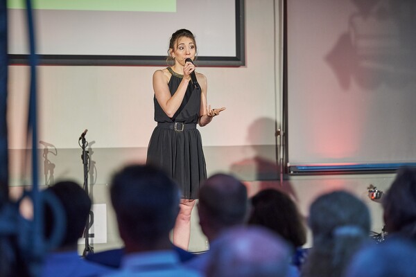 f100-23-06-30-19-25-32