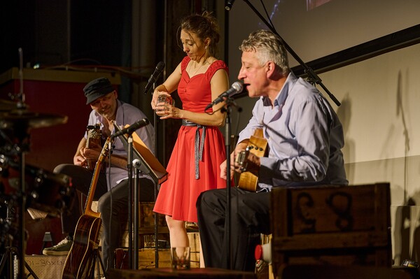 ak-23-09-29-21-27-39