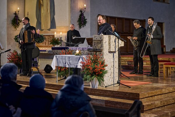 hn-23-12-08-16-06-13