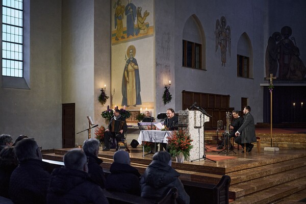 hn-23-12-08-16-13-19