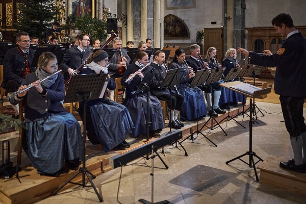 ak-23-12-17-16-21-33