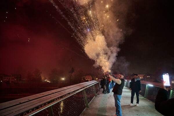 silvester-25-01-01-00-06-20