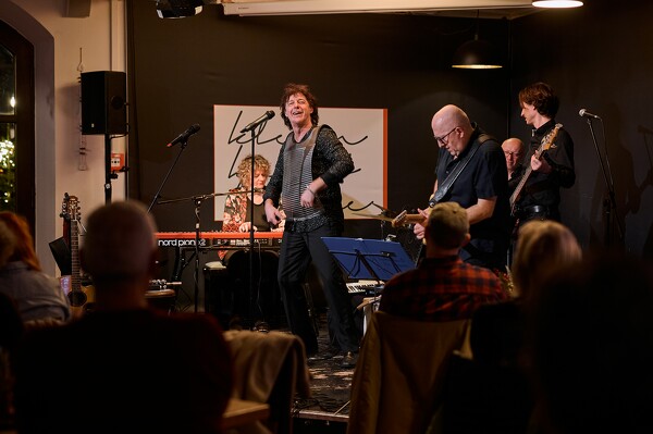 za-24-12-19-20-38-19