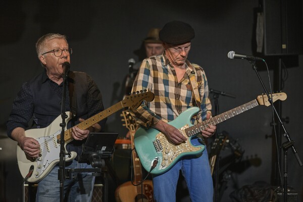 ed-25-02-06-21-28-21