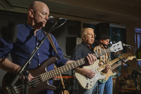 ed-25-02-06-21-40-43