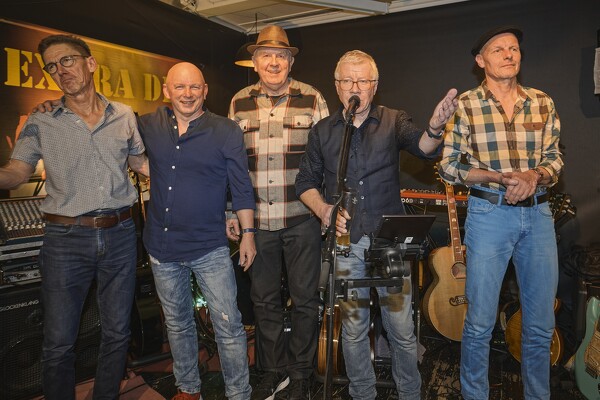 ed-25-02-06-22-32-37