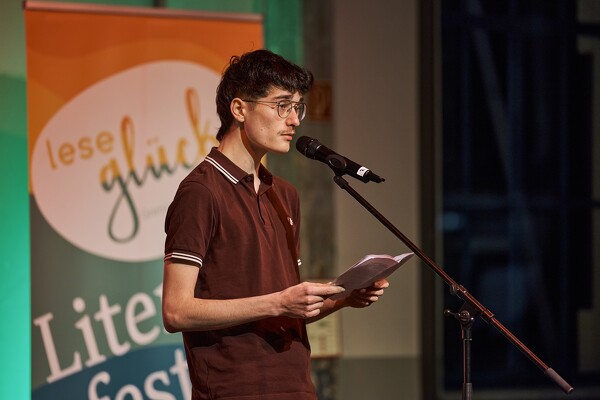 ps-25-02-15-20-00-59