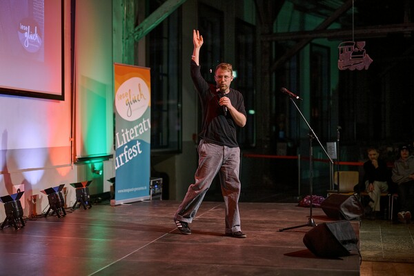 ps-25-02-15-21-17-02