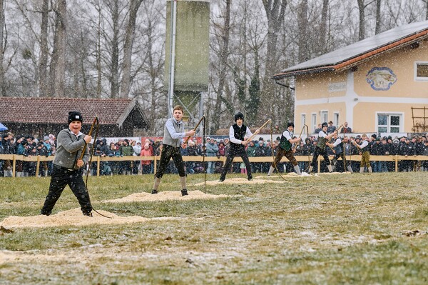 schnalzen-25-02-16-13-29-24