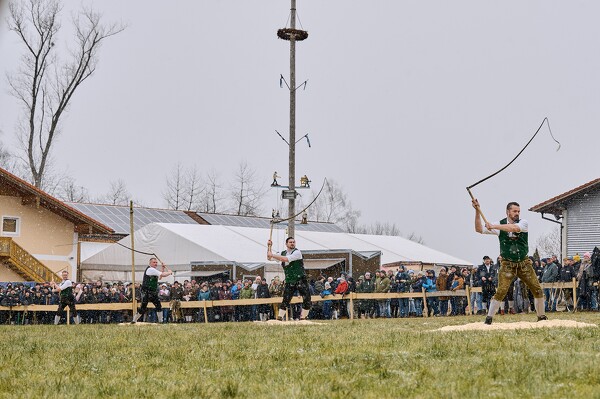 schnalzen-25-02-16-13-59-12