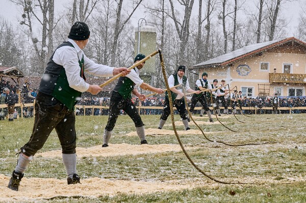 schnalzen-25-02-16-14-45-27