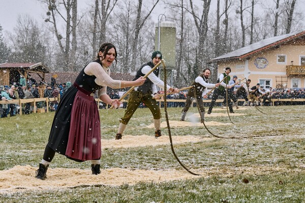 schnalzen-25-02-16-14-48-04