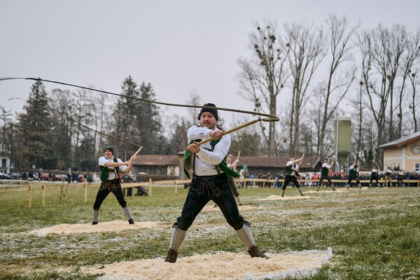 schnalzen-25-02-16-15-05-22