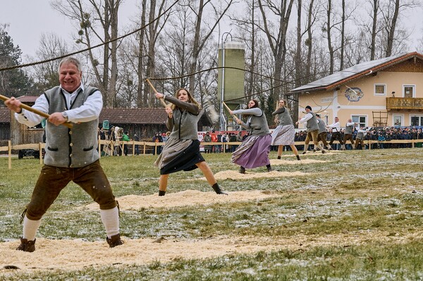 schnalzen-25-02-16-15-10-59