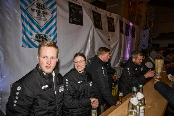 schnalzen-25-02-16-17-43-27