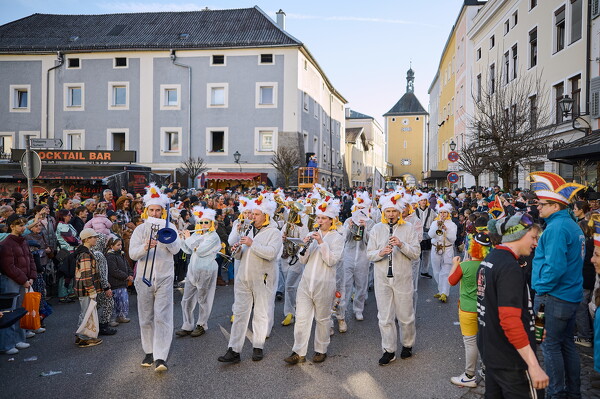 falf-25-03-04-15-44-03