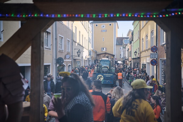 falf-25-03-04-16-09-36