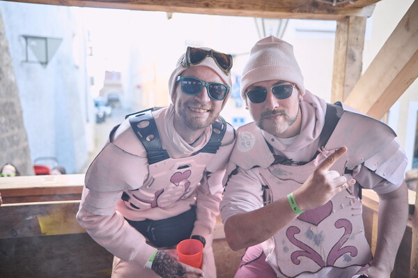 falf-25-03-04-16-09-41