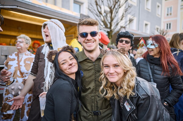 falf-25-03-04-17-27-52