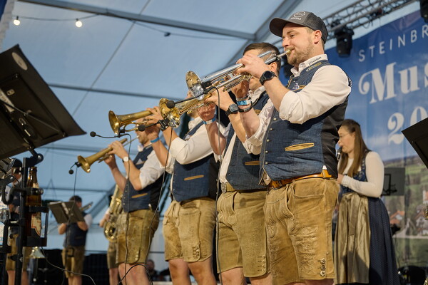 wf-25-05-23-20-22-04