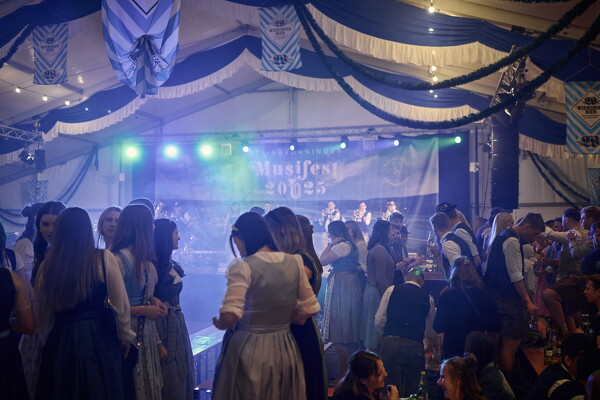 wf-25-05-23-21-29-12