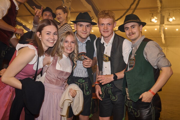 wf-25-05-23-22-00-27