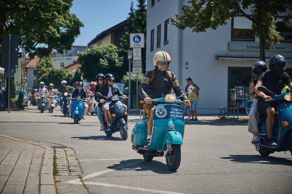 vespa-25-06-22-12-50-55