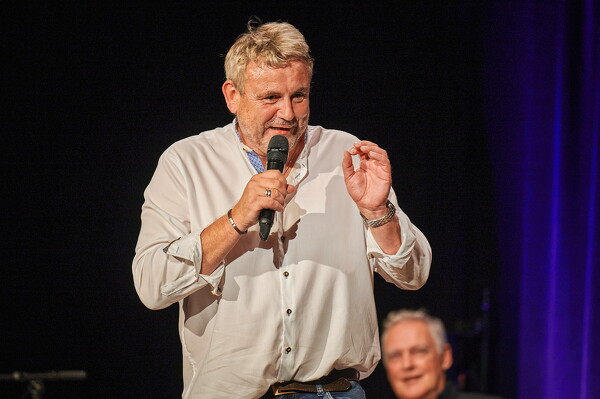 stefan-25-07-08-20-23-51