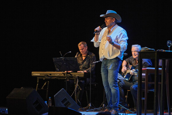 stefan-25-07-08-21-45-06