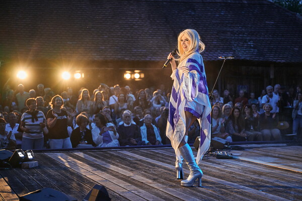 abba-web-25-07-12-21-28-07