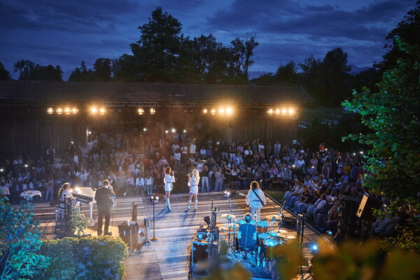 abba-web-25-07-12-21-35-42