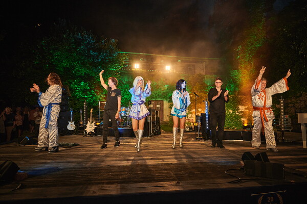 abba-web-25-07-12-22-22-20